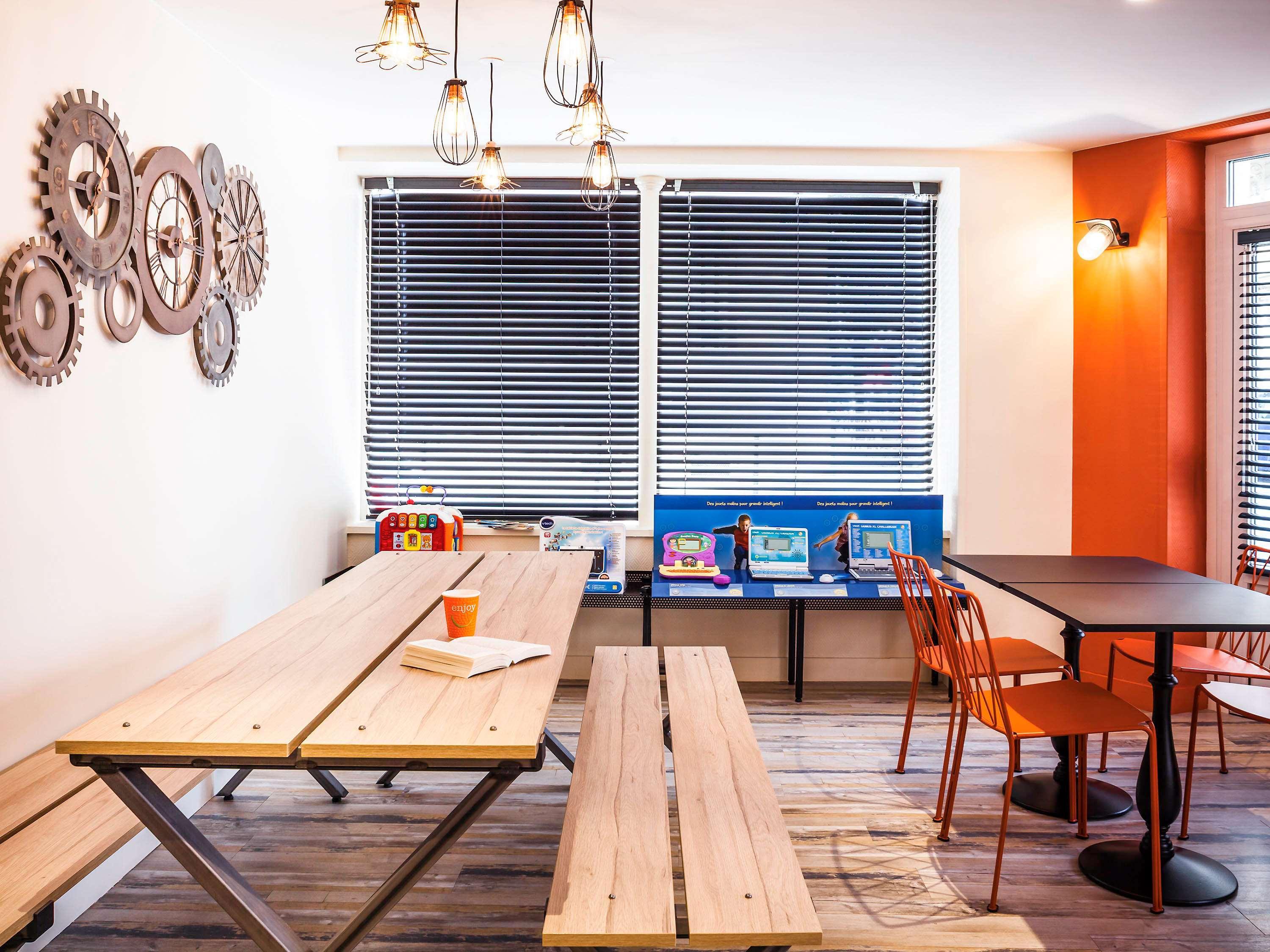 Ibis Styles Paris Mairie De