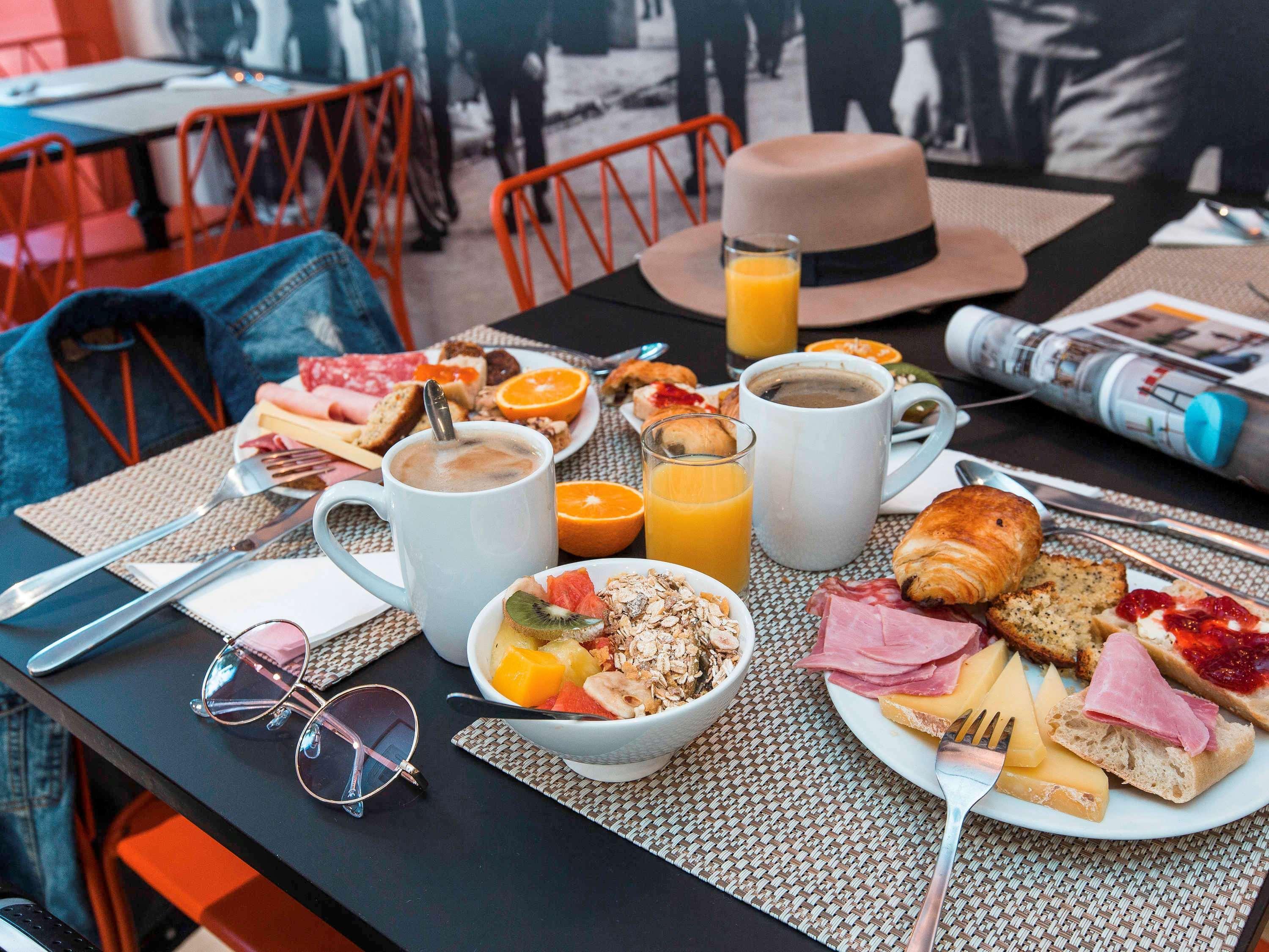 Hotel Ibis Styles Paris Mairie De 3*